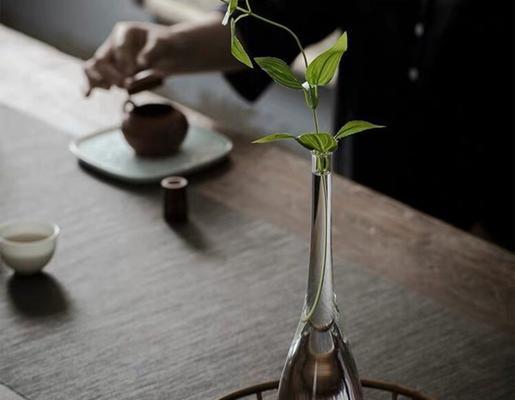 适合春季茶席插花的是哪种植物呢图片